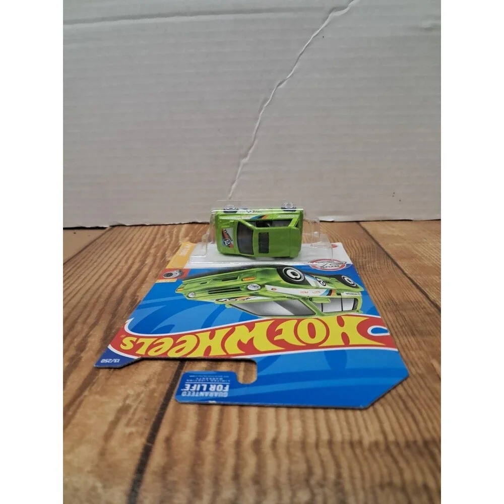 Hot Wheels 2022 HW Turbo 2/10 013 1985 '85 Honda City Turbo II 11/250 Green Ryu